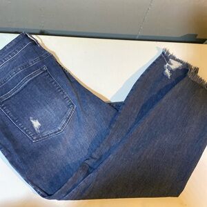 Judy Blue Raw Hem Ankle Jean